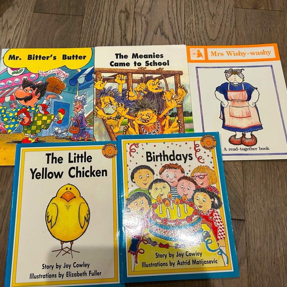 Lot Of 5 - Joy Cowley Mixed Early Readers levelled PM Sunshine Group